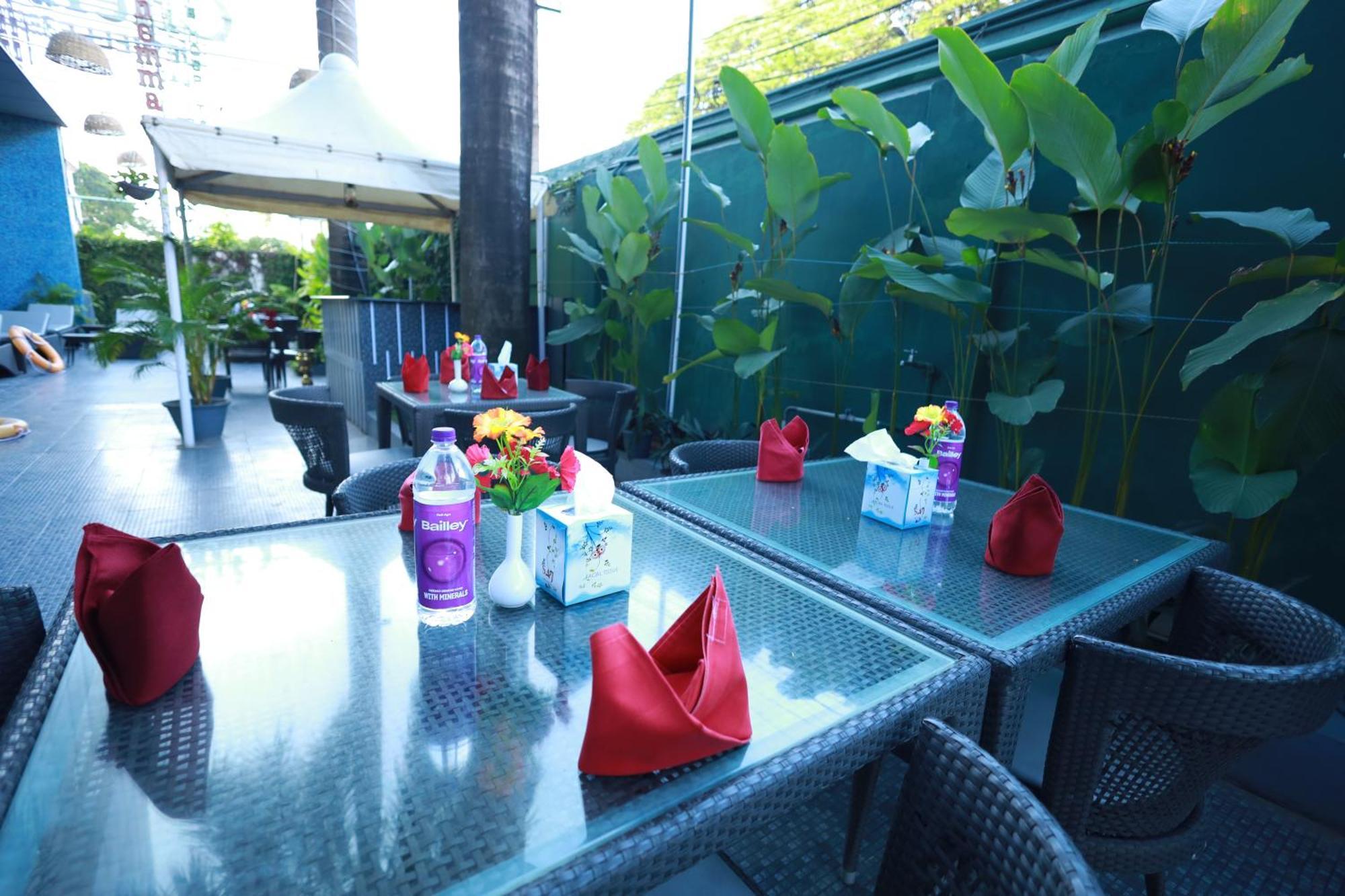 Saj Luciya -A Classified 4 Star Hotel Тривандрум Экстерьер фото